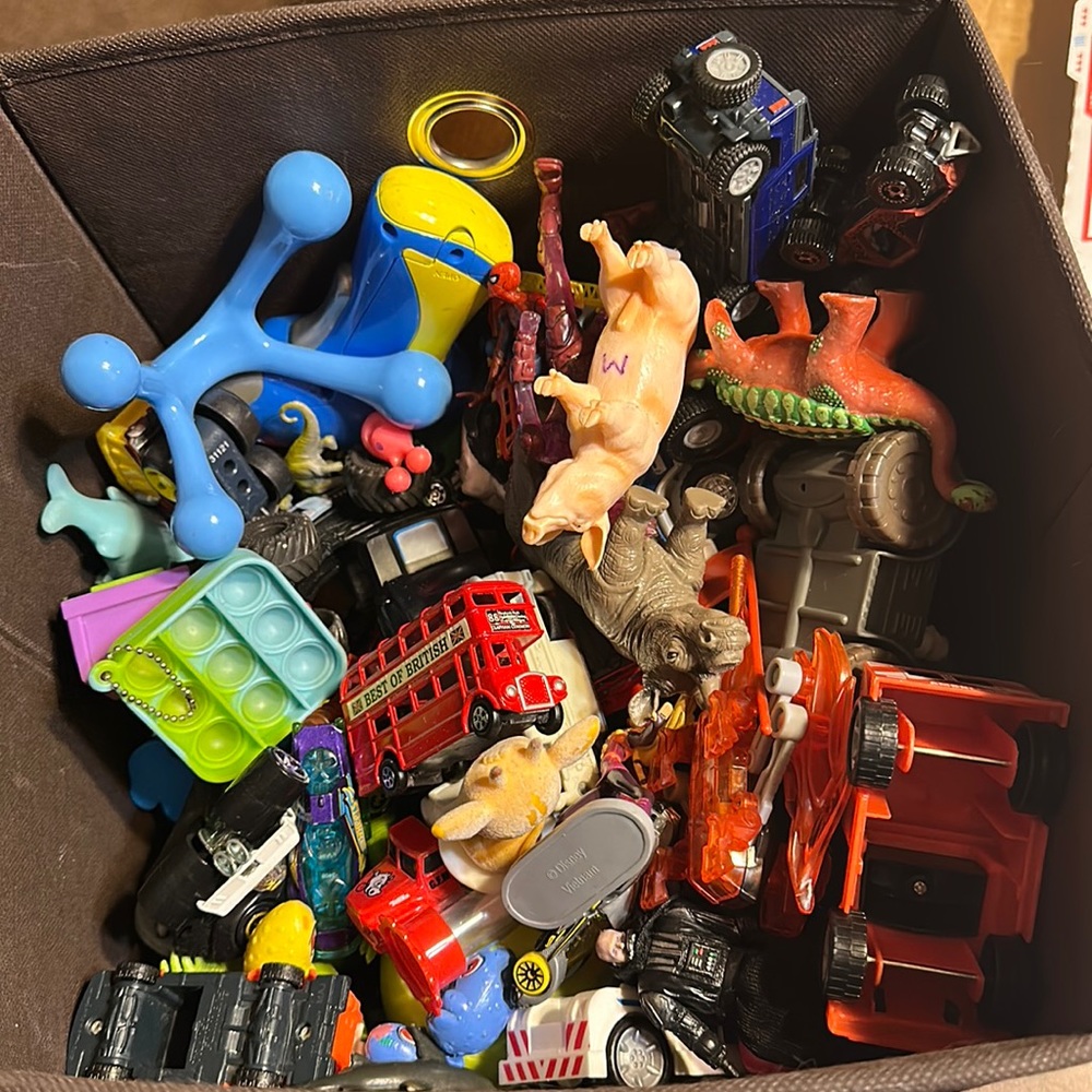 Random sets of 10. Kids toys. Cars, animals, action figurines.